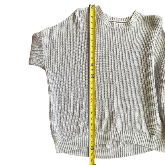 Hollister Crew Women’s Sweater • Used • Size: Medium - Picture 5 of 8